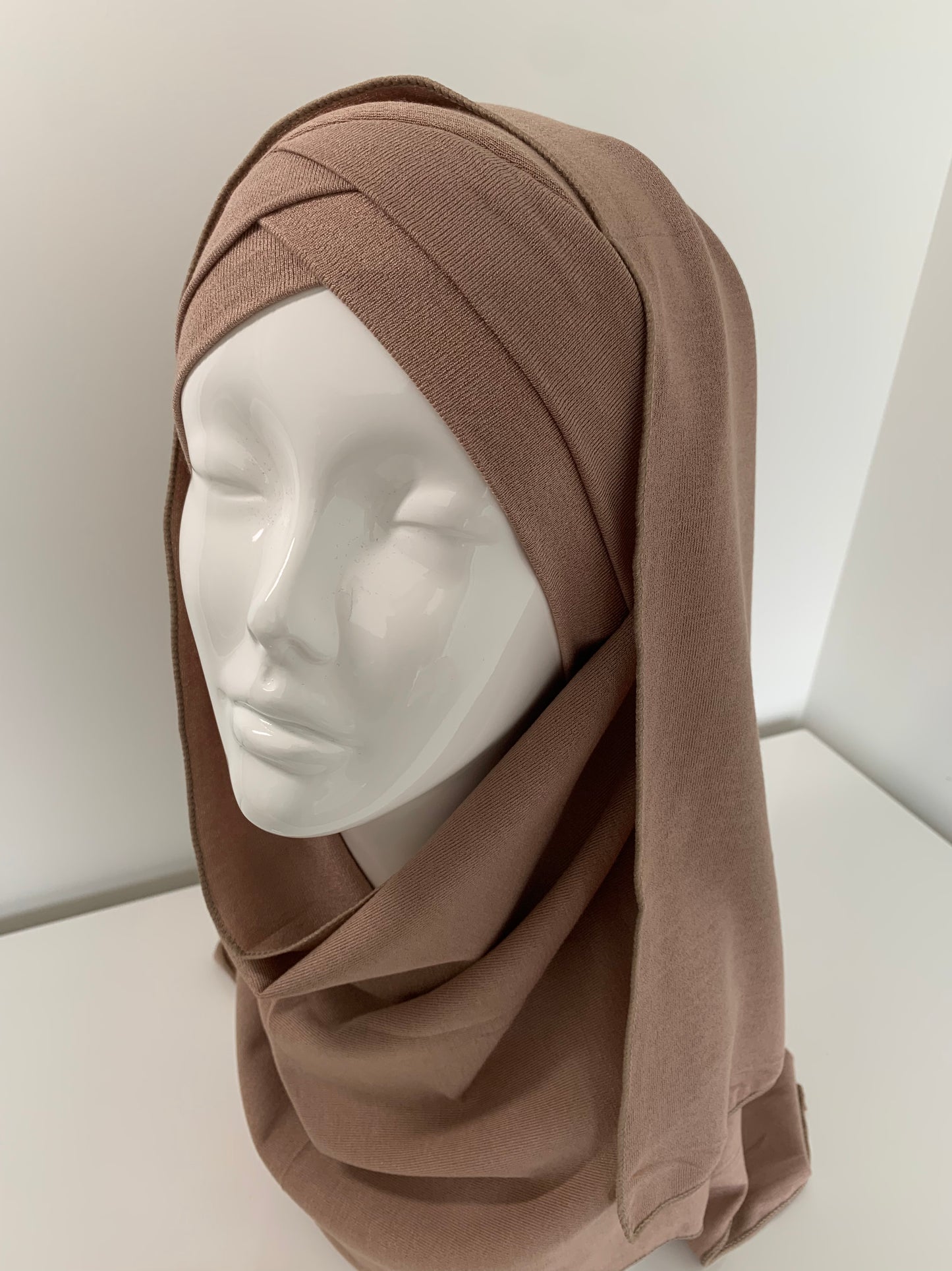 Hijab croisé tout en maille